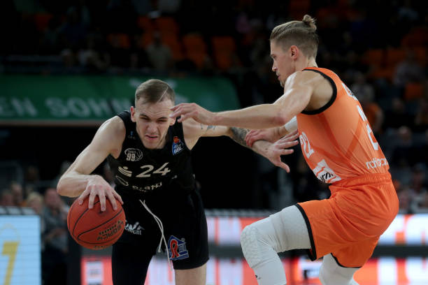 实力依旧稳 实力依旧稳